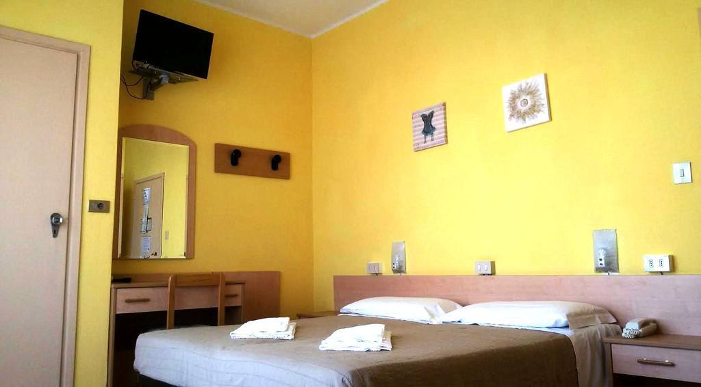 Hotel Ninfea Червия Екстериор снимка