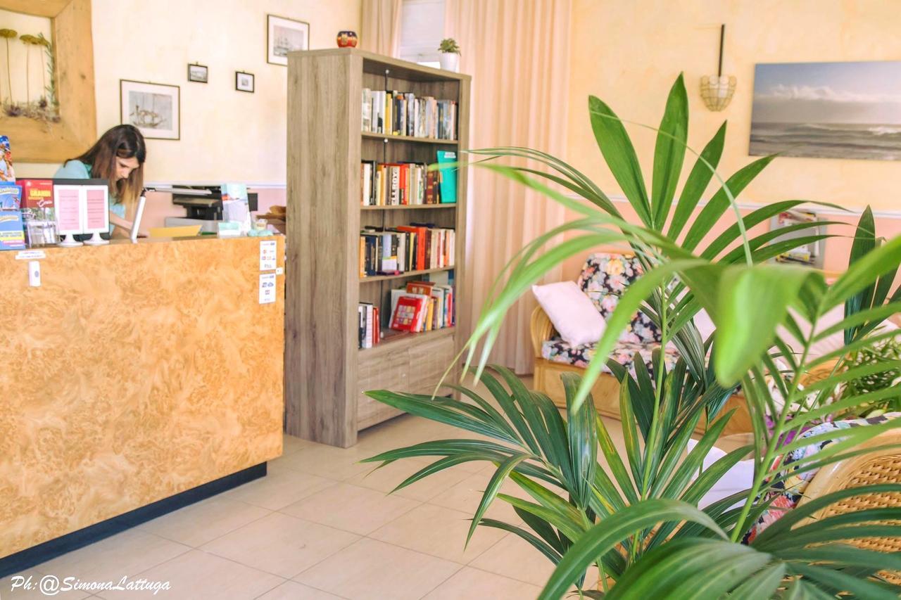 Hotel Ninfea Червия Екстериор снимка