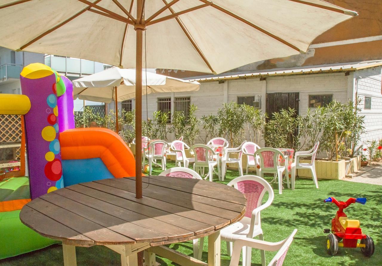 Hotel Ninfea Червия Екстериор снимка